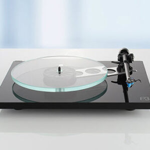 Rega Planar 3 Turntable (without cartridge)