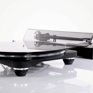 Rega Planar 8 Turntable