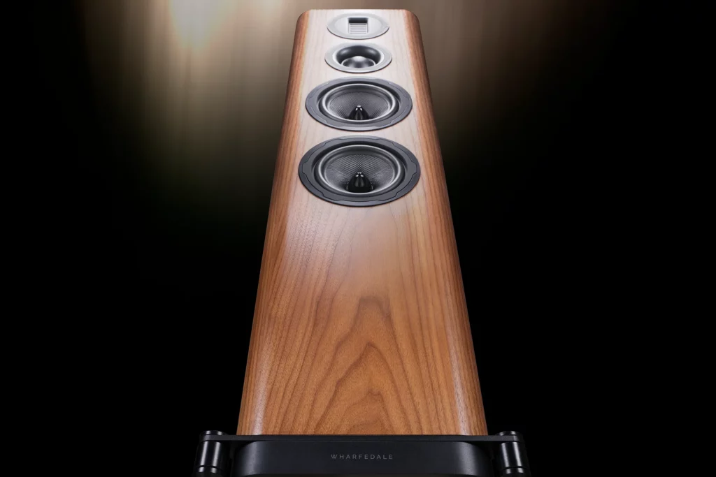 EVO 5.3.4 Walnut Artistic R1 1 1 1024x683 1